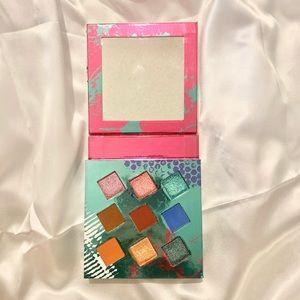 Hank & Henry Living in Color Eyeshadow Palette